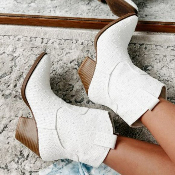 New Ivory Faux Pearl Cowboy Cowgirl Western Heel Ankle Boots Booties - Picture 3 of 7